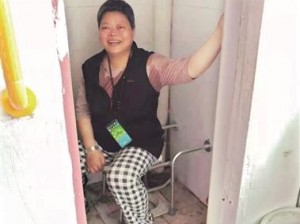 这款产品可以全方位无死角高清记录老式旱厕中女人大白屁股的一举一动