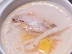 创新烹饪秘笈：魔法椰子炖鱼头制作指南：独特风味，味觉盛宴